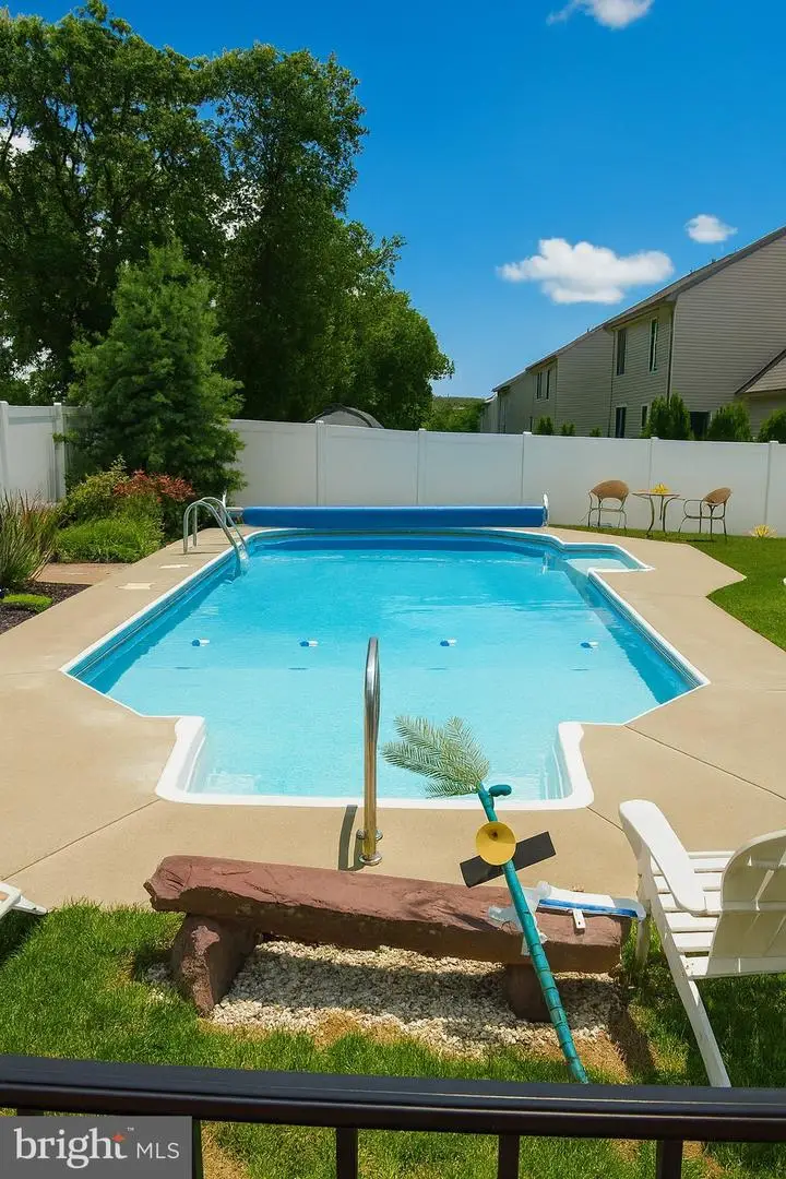 601 Brisbain Ln, Enola, PA 17025 - Image #2