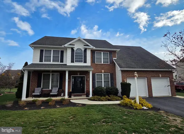 107 Monarch Ln, MECHANICSBURG, PA 17050