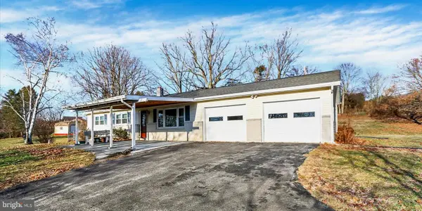 970 Cranes Gap Rd, CARLISLE, PA 17013