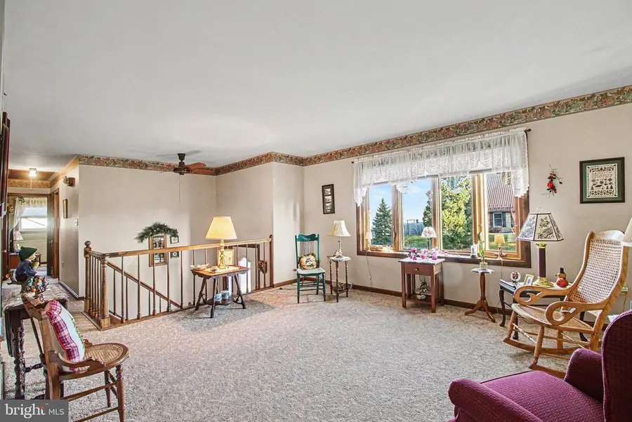 440 Croghan Dr, Carlisle, PA 17013 - Image #2