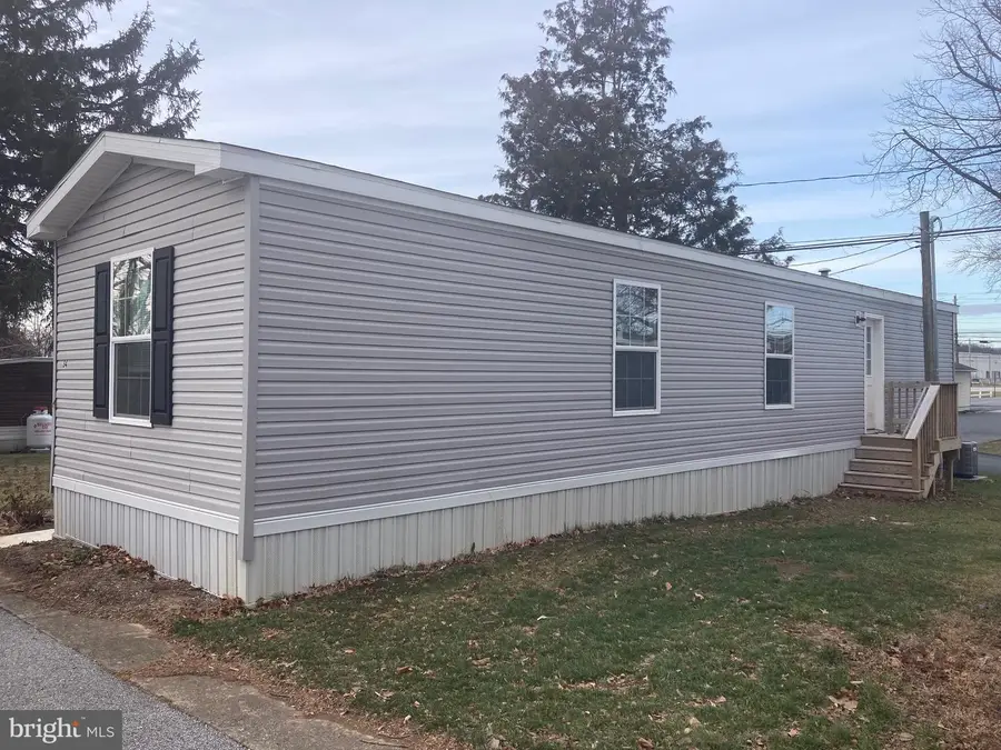 34 Key Largo Dr, Carlisle, PA 17015 - Image #2