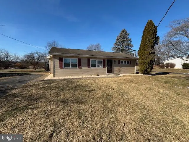 221 Hempt Rd, Mechanicsburg, PA 17050 - Image #2