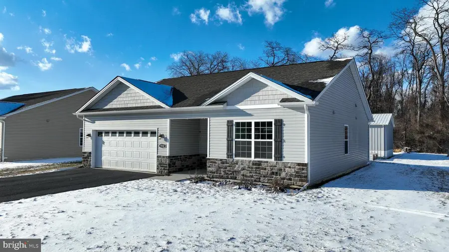 912 Cavalry St, Carlisle, PA 17013 - #2