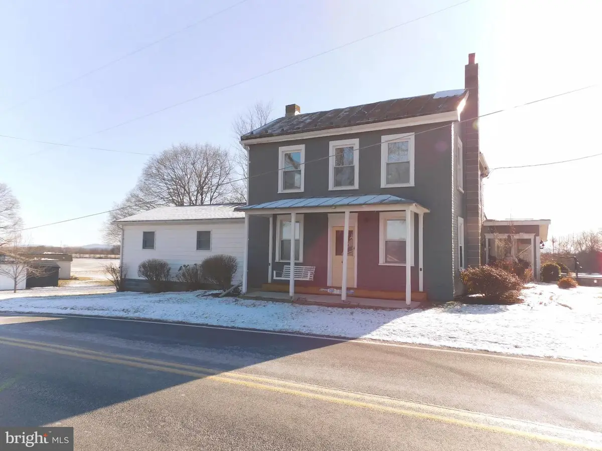 464 Wolfs Bridge Rd, Carlisle, PA 17013 - Image #1