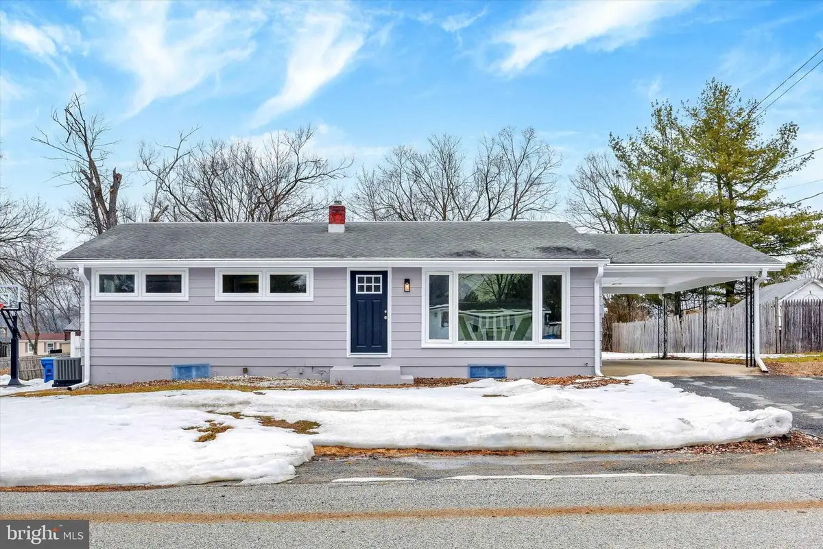 127 Lakeview Dr, Carlisle, PA 17013 - #1