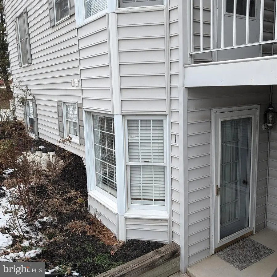 126 W Portland St #1, Mechanicsburg, PA 17055 - Image #2