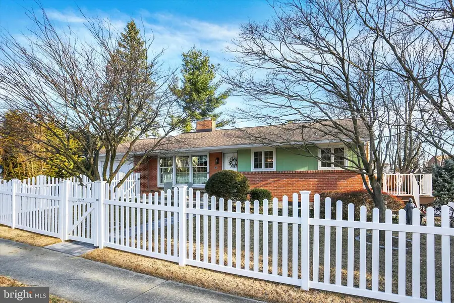 51 Burd Dr, Camp Hill, PA 17011 - #3