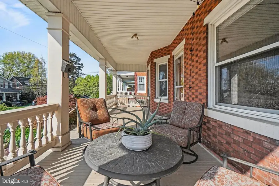 321 Walnut St, Lemoyne, PA 17043 - #3