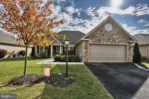 914 Macoun Dr, MECHANICSBURG, PA 17055