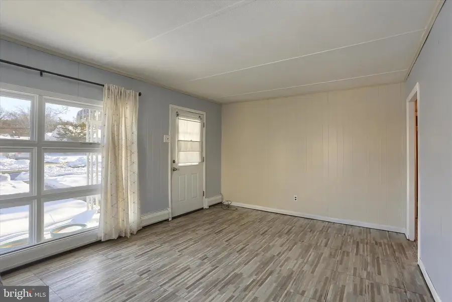 515 Terrace Dr, New Cumberland, PA 17070 - #3