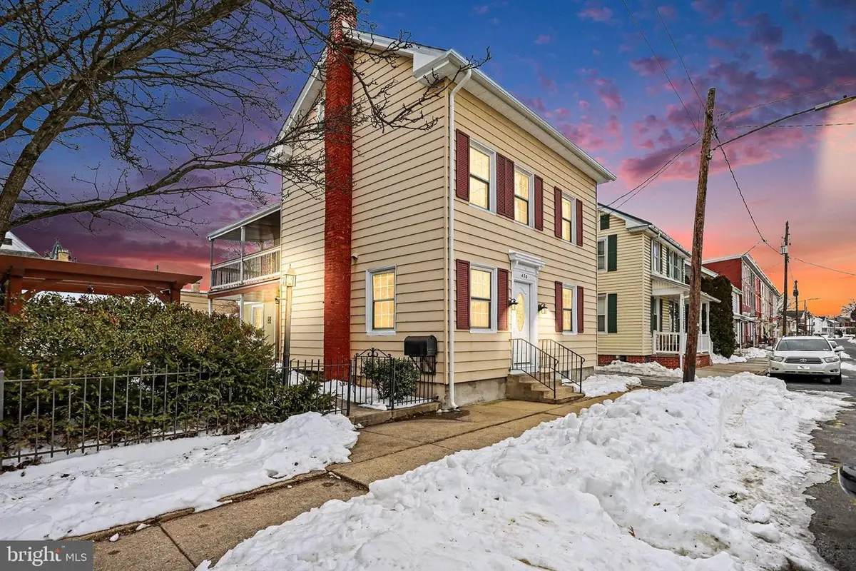 420 Market St, New Cumberland, PA 17070 - #1