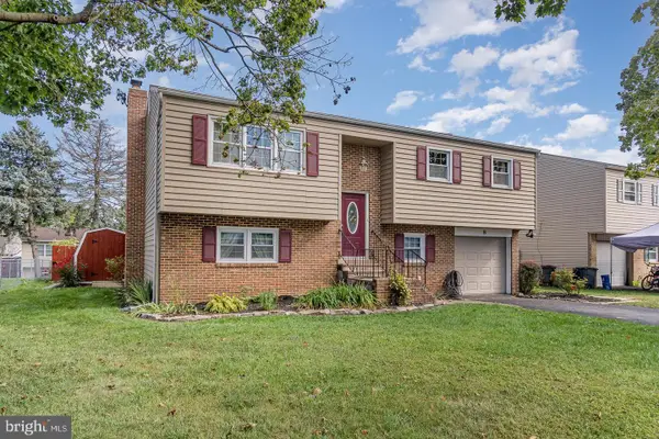 8 Edgewood Dr, MECHANICSBURG, PA 17055