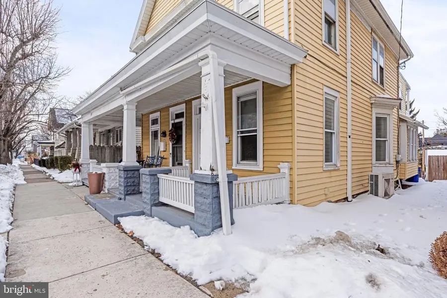 430 W Simpson St, Mechanicsburg, PA 17055 - Image #3