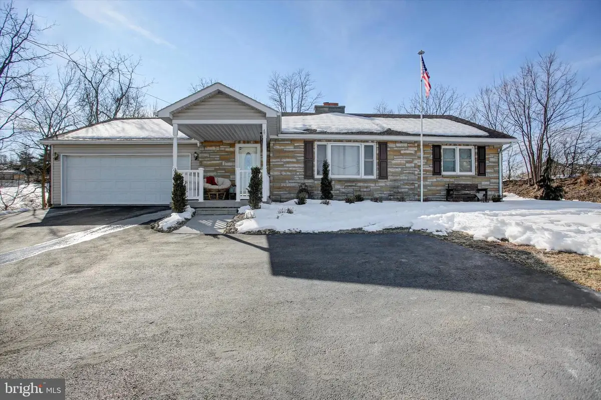 620 Longs Gap Road, Carlisle, PA 17013 - #1