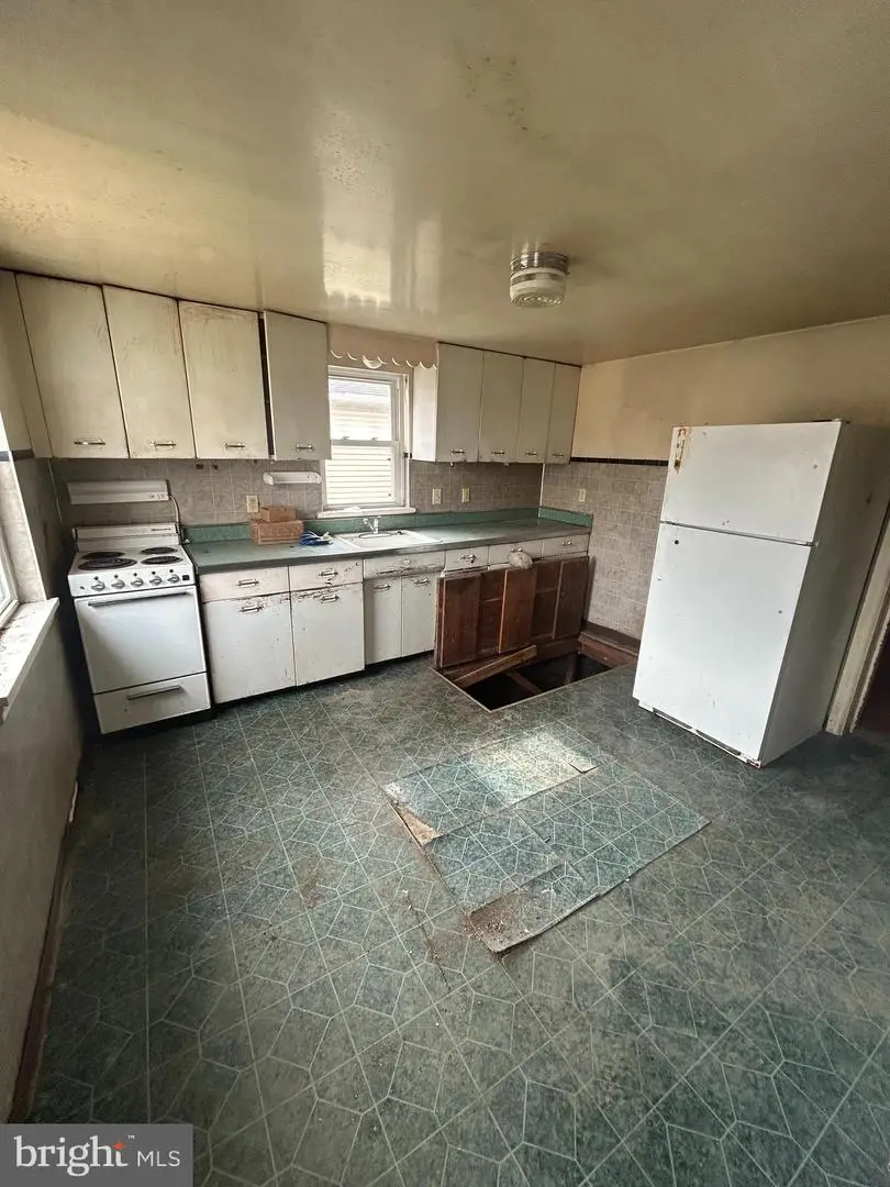 425 N West St, Carlisle, PA 17013 - #2