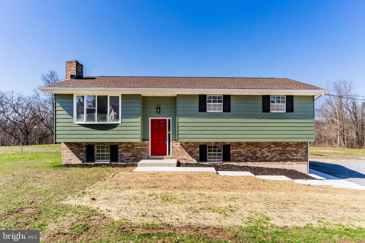 8 W Manor Ave, Enola, PA 17025 - #1