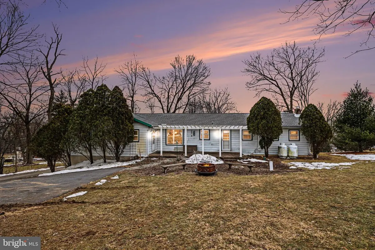 23 E Willow Terrace Dr, Mechanicsburg, PA 17050 - #1