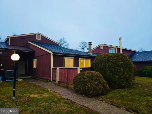 821 Lee Ln, ENOLA, PA 17025