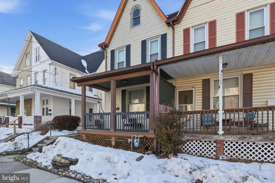 327 4th St, New Cumberland, PA 17070 - #2