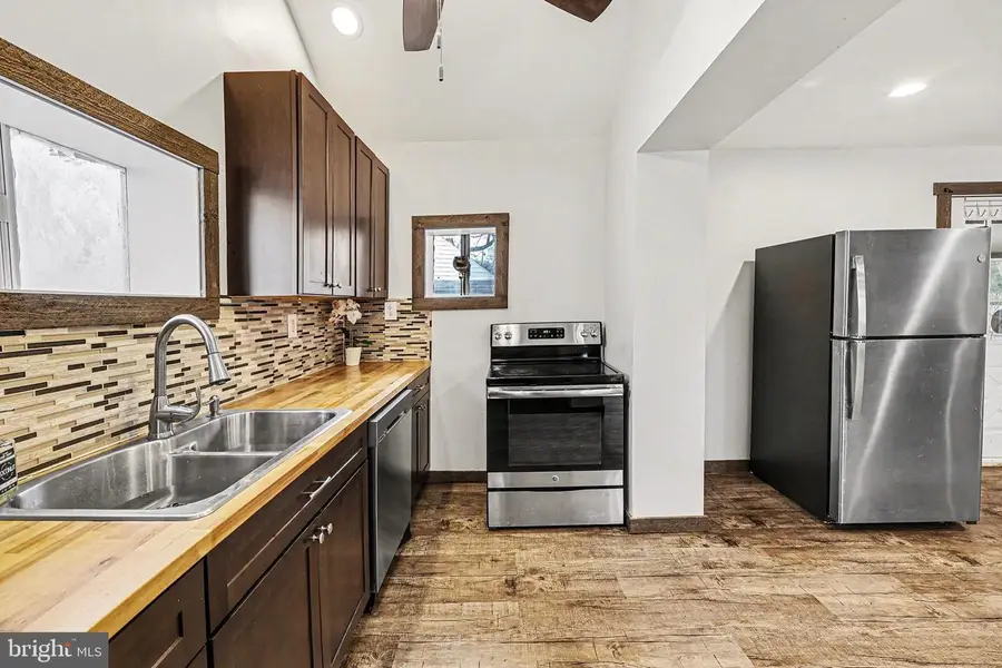 418 E Main Street, Shiremanstown, PA 17011 - #3