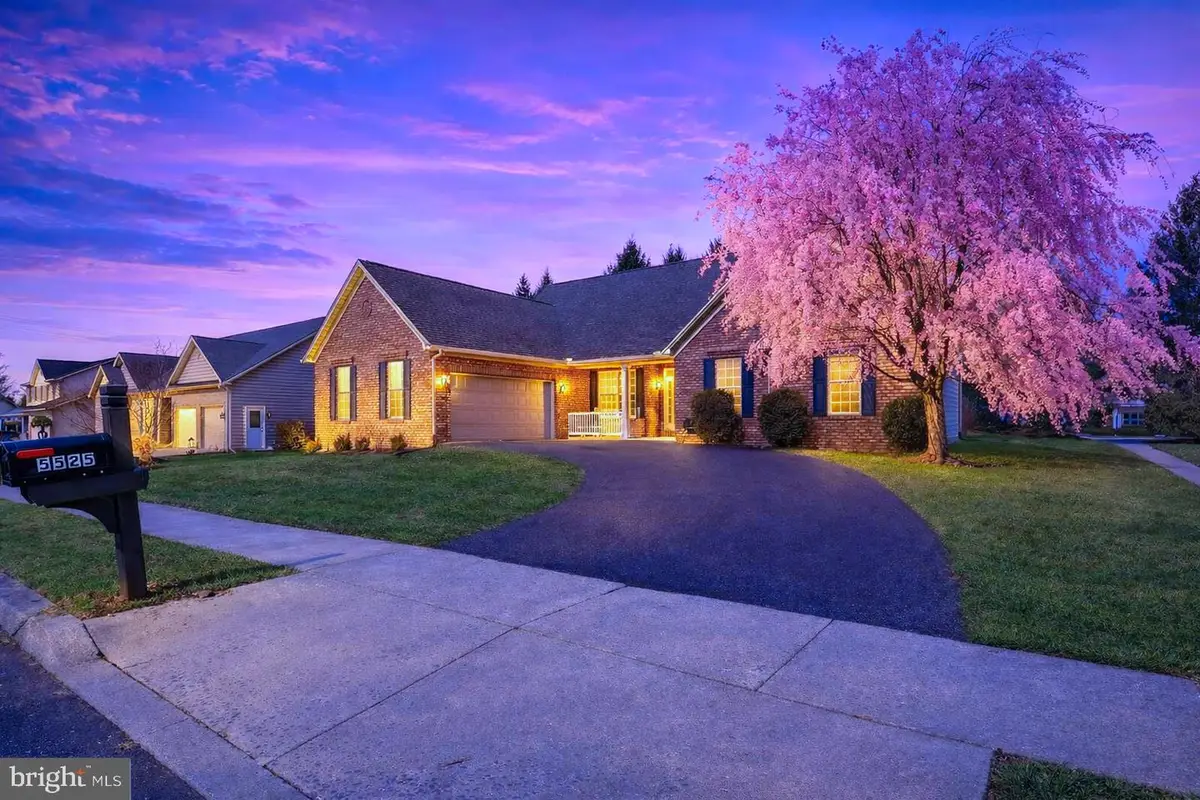 5525 Barbara Dr, Mechanicsburg, PA 17050 - #1