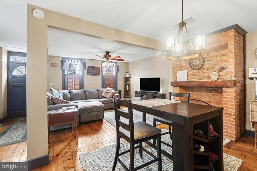 125 E North St, Carlisle, PA 17013 - #3