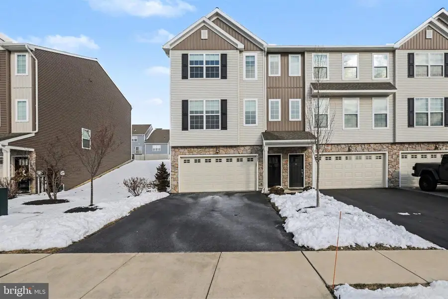 557 Brook Shire Ct, Mechanicsburg, PA 17055 - #3