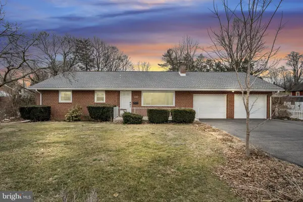 531 Hamilton St, CARLISLE, PA 17013