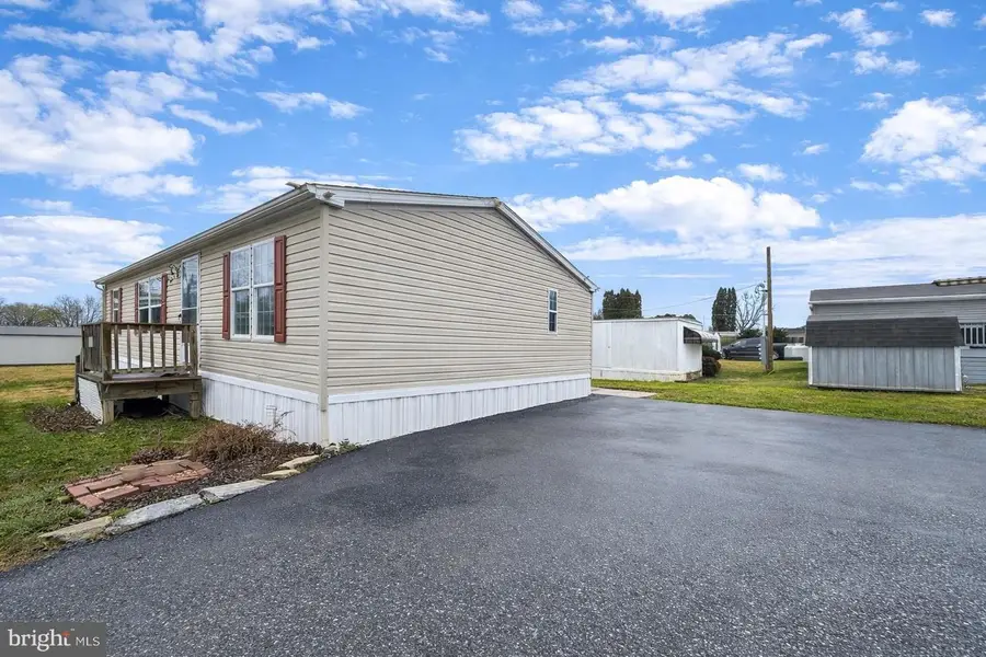 16 Hazel Cir, Mechanicsburg, PA 17050 - #2