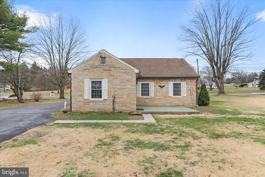 301 Roxbury Road, Shippensburg, PA 17257 - #2