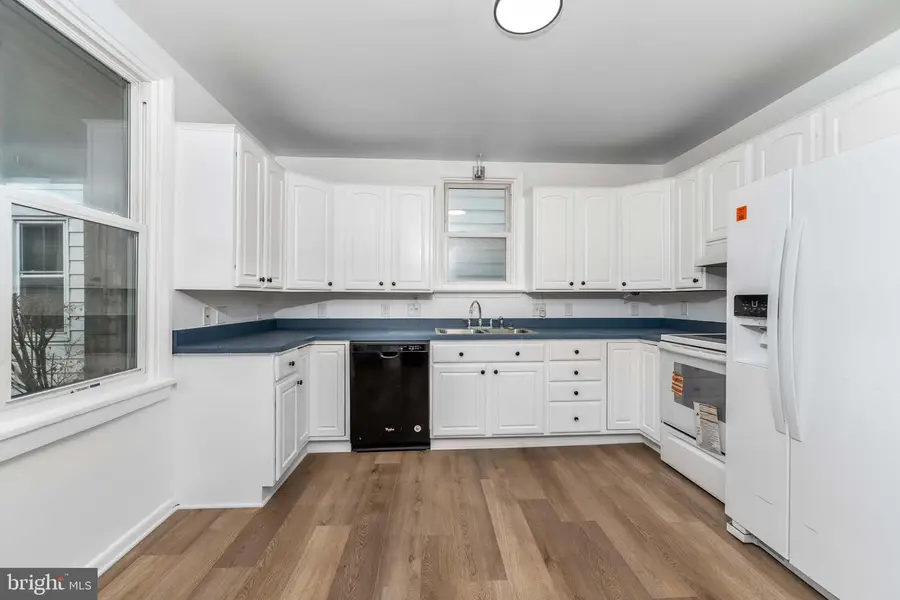 10 S Washington Street, Mechanicsburg, PA 17055 - #2