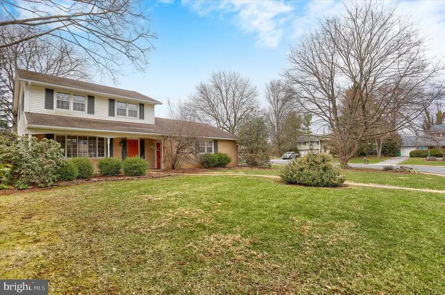 904 Thornwood Ln, Carlisle, PA 17013 - #3