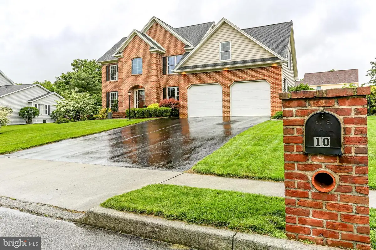 10 Silver Maple Drive, Boiling Springs, PA 17007 - #1