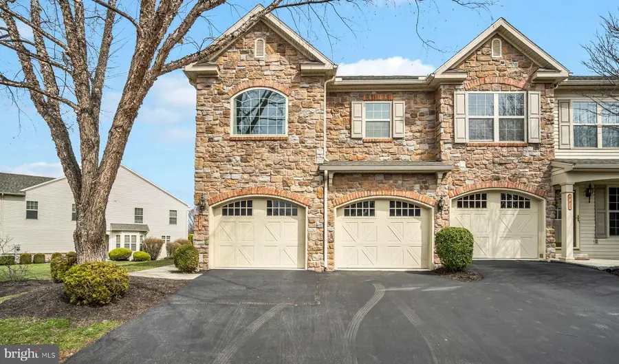 463 Nursery Drive N, Mechanicsburg, PA 17055 - #2