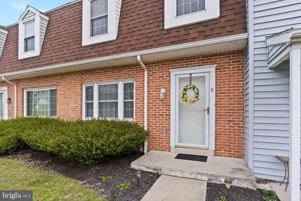 9 Partridge Circle, CARLISLE, PA 17013