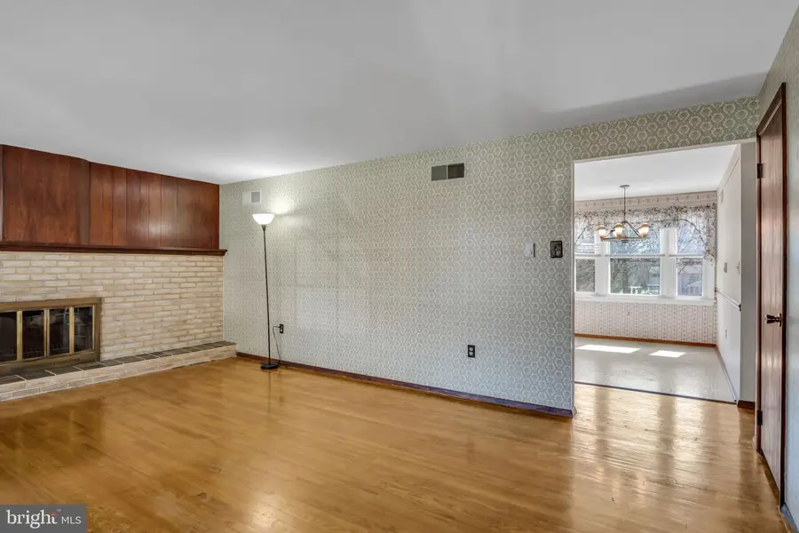 3915 Sullivan St, Mechanicsburg, PA 17050 - #3