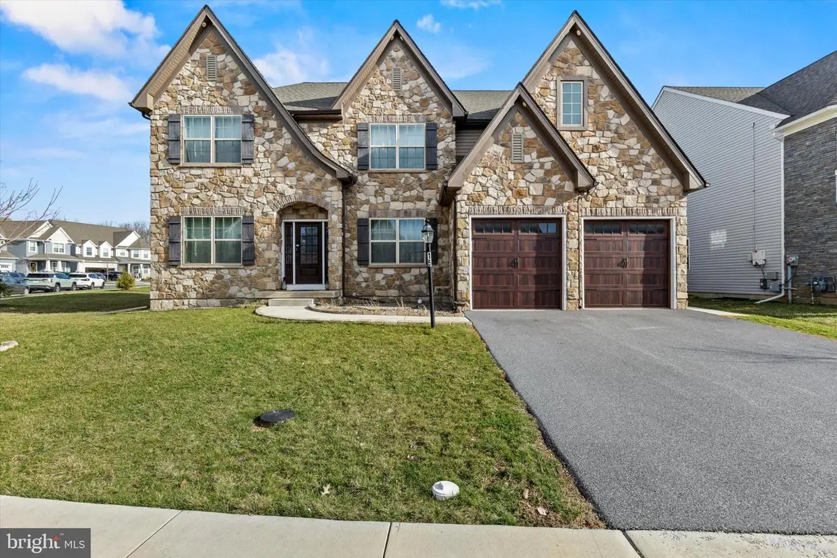 15 Stallion, Mechanicsburg, PA 17050 - #1
