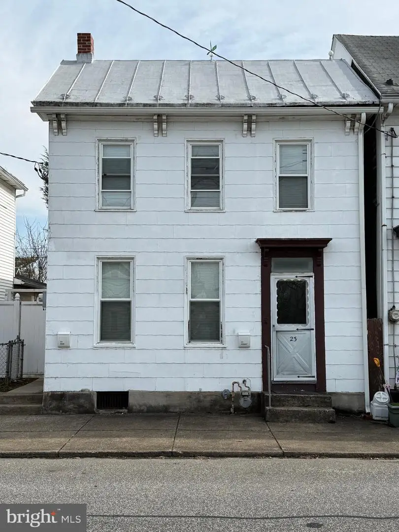 23 W Simpson St, Mechanicsburg, PA 17055 - #1