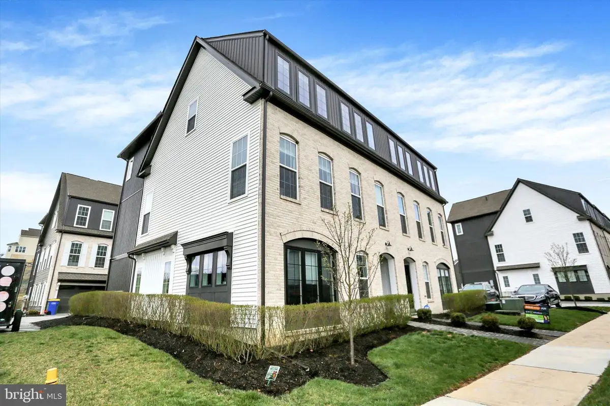 3145 Grove Ct, Mechanicsburg, PA 17055 - #1