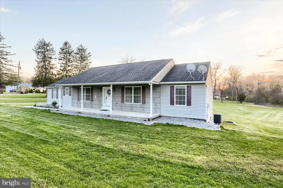 514 Longs Gap Rd, Carlisle, PA 17013 - #2