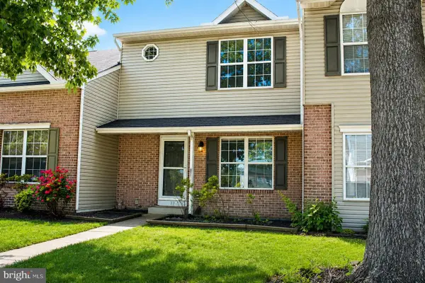 39 Southmont Dr, ENOLA, PA 17025
