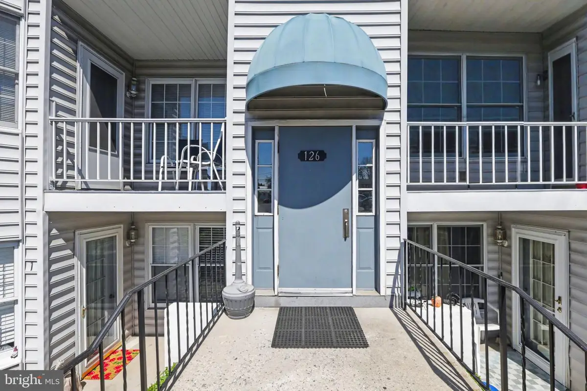 126 W Portland St, Mechanicsburg, PA 17055 - #1