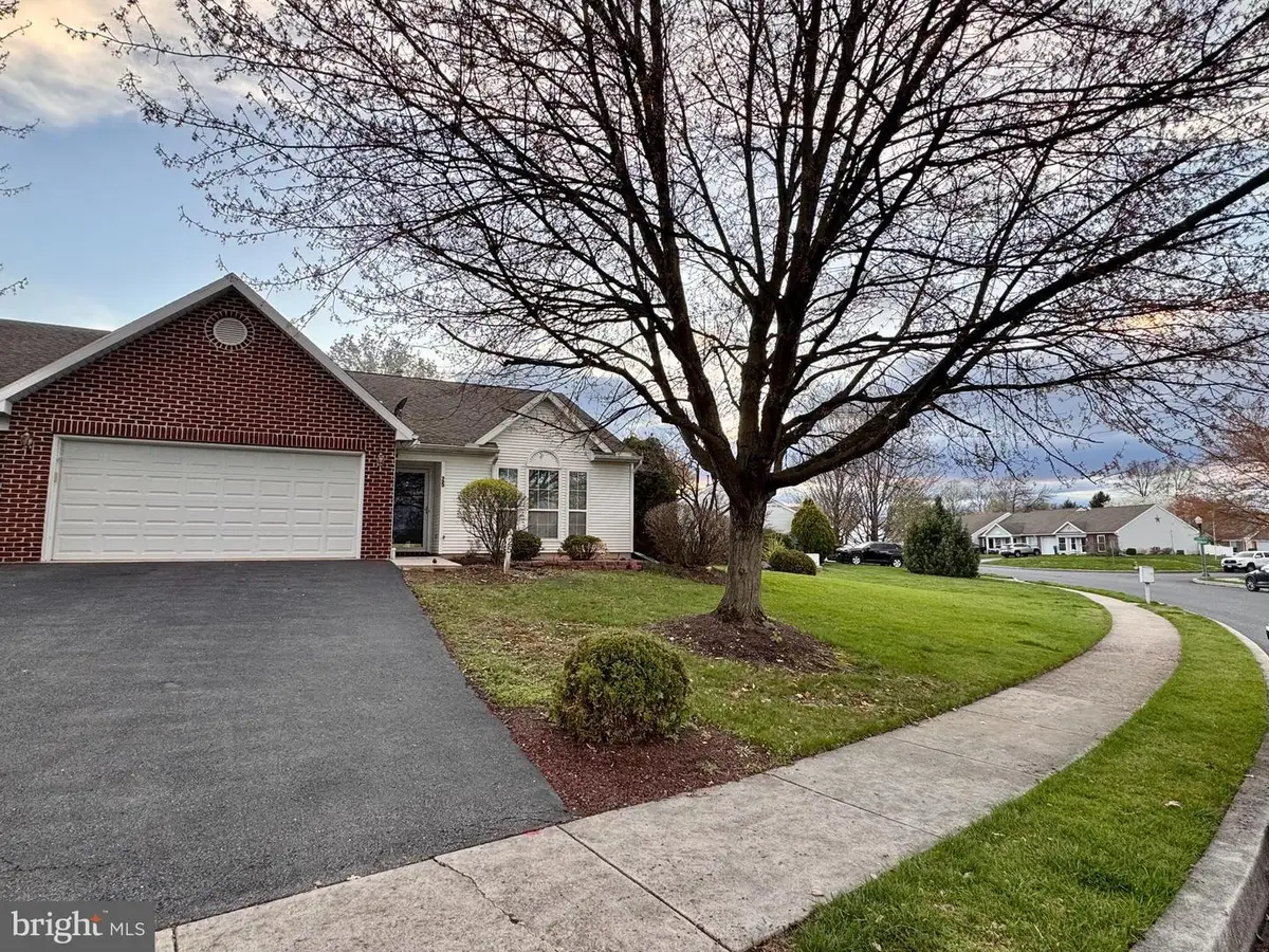 25 Greenfield Drive, Carlisle, PA 17015 - #1