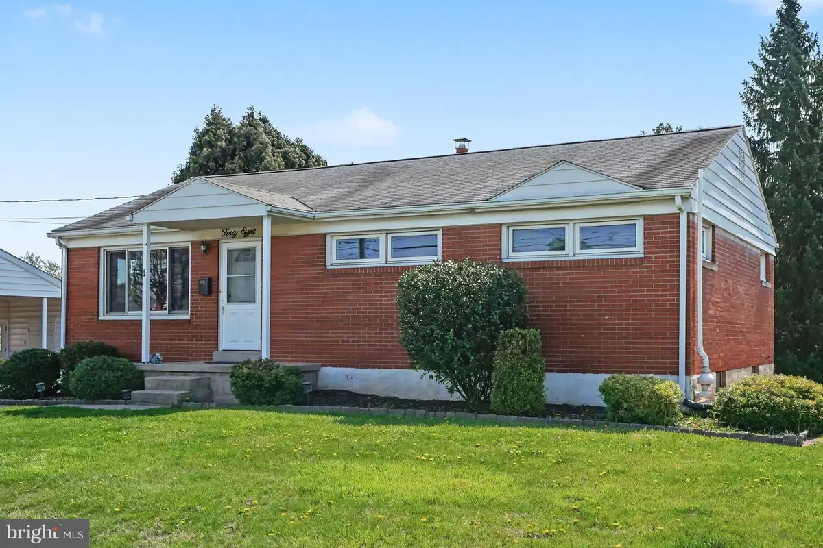 48 Kensington Dr, Camp Hill, PA 17011 - #1