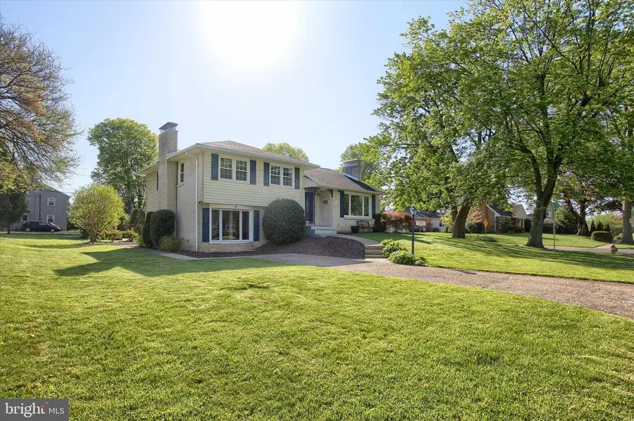 25 Oak Ave, Camp Hill, PA 17011 - #3