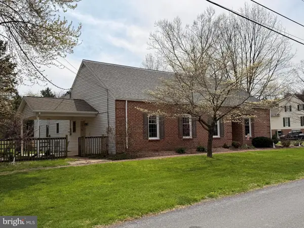 195 E Yellowbreeches Rd, CARLISLE, PA 17015