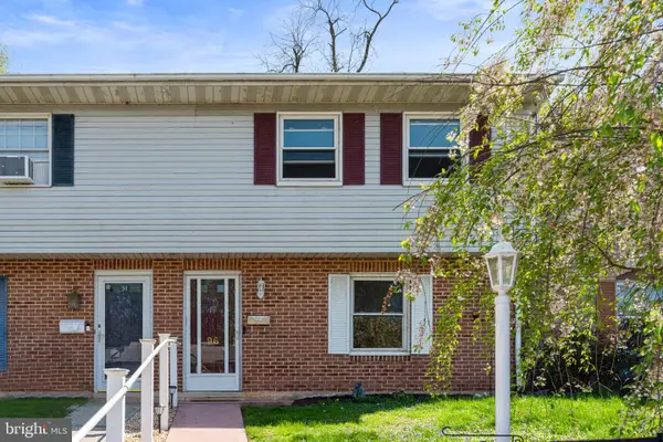 96 Queen Ave, ENOLA, PA 17025