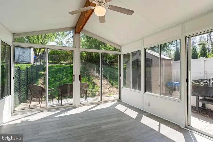 96 Queen Ave, Enola, PA 17025 - #2