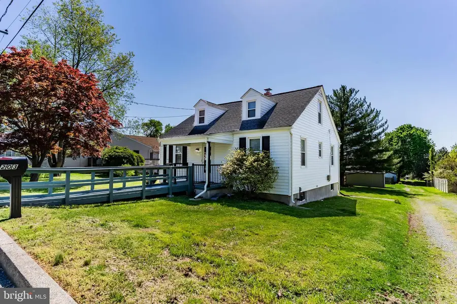 203 High St, East Pennsboro, PA 17025 - #3