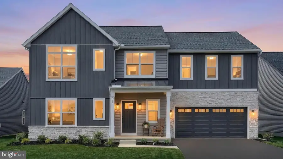 615 Estate Dr, Mechanicsburg, PA 17055 - #2